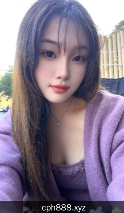 紫色韵味大胸小糖