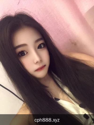 翘臀大胸妹子