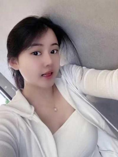 龙岗大奶莞式服务-毛毛