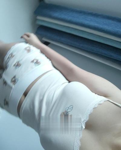 小萌妹冰冰