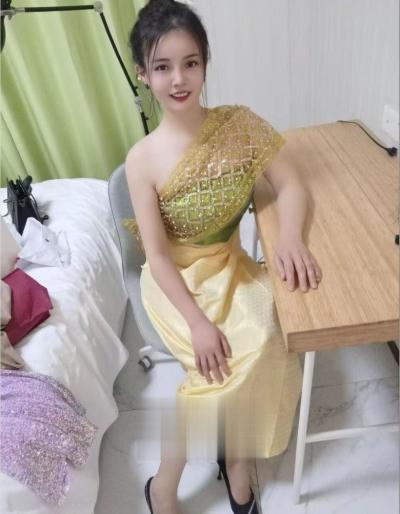 性感美乳小叶