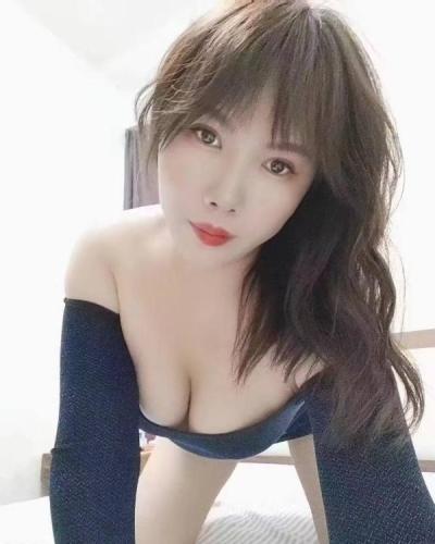 盘龙丰满型服务妹子