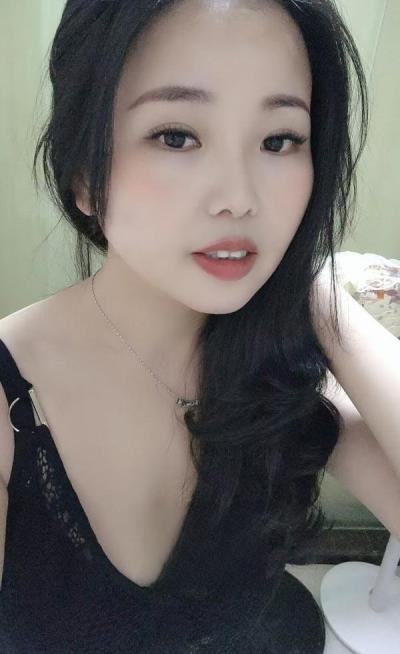 性感大胸御姐玫瑰