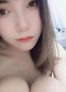 阳光干净妹子