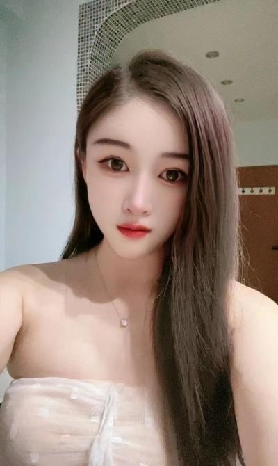 美女跳跳糖吹吸全套