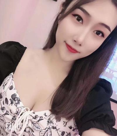小妞哇哇婷