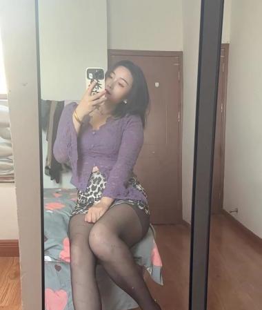 性感情趣装骚女