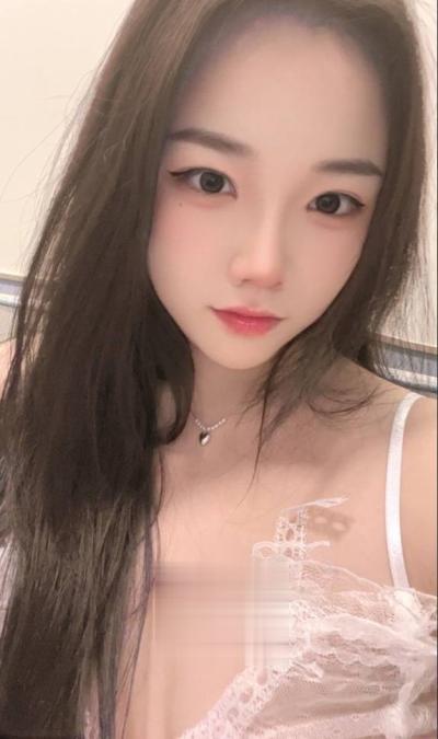 超性比价甜妹粉嫩鲍鱼