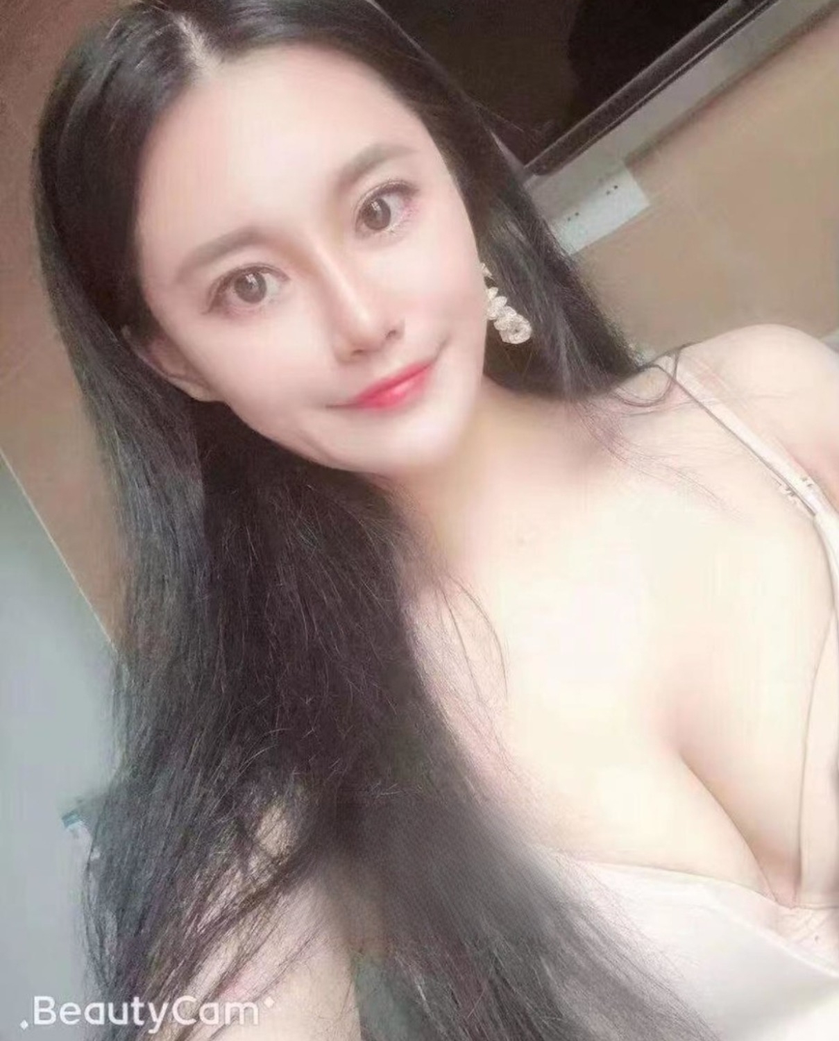 新市可三通骚女蕾蕾