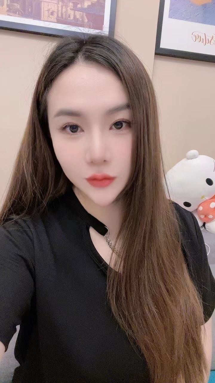 天河新人美女下海