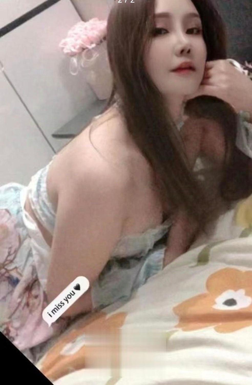 皮肤白的骚翘臀妹子