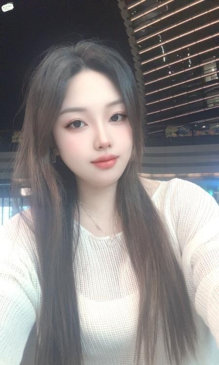 天然巨乳小美女