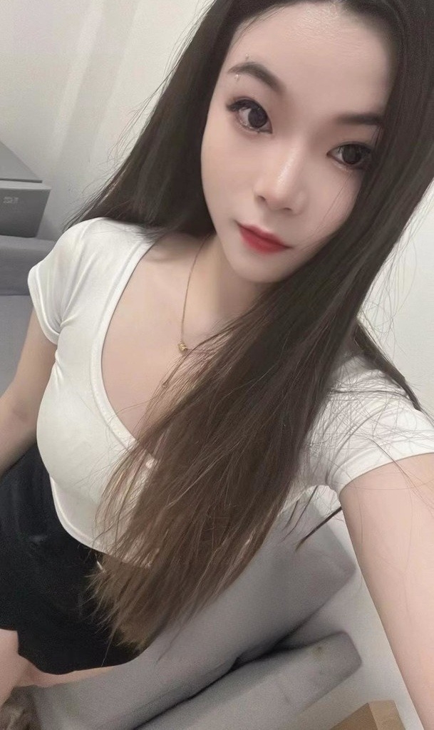 粉嫩多汁服务一流高颜值美女