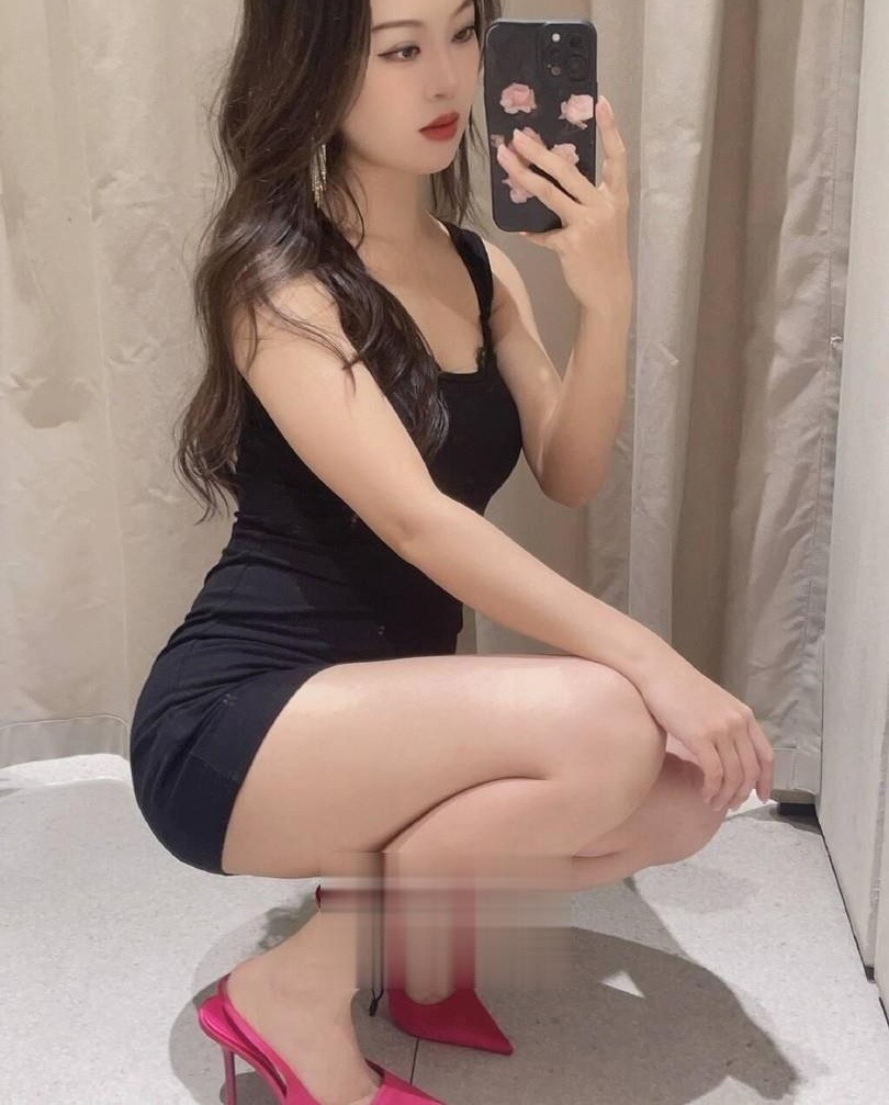 肤白貌美大长腿
