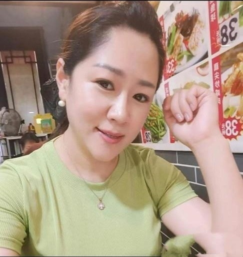 丰满少妇