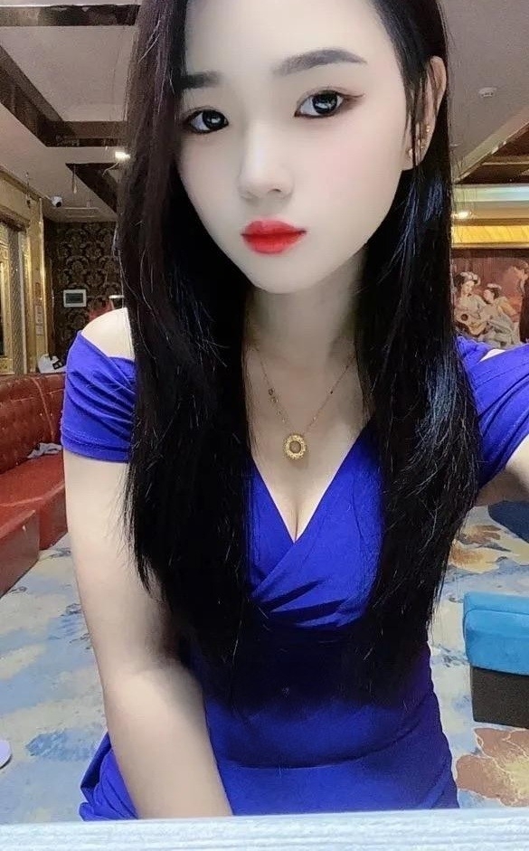 风骚御姐性感丰满服务超好姿势到位