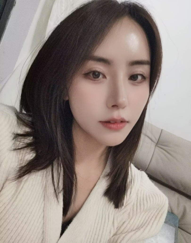年轻妹子