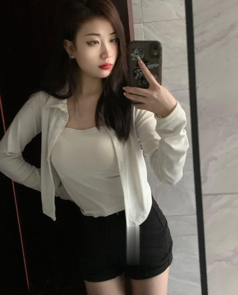 师姐出身的小姐姐