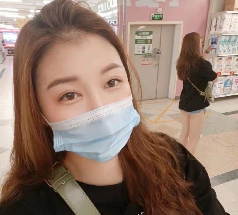 身材丰满少妇